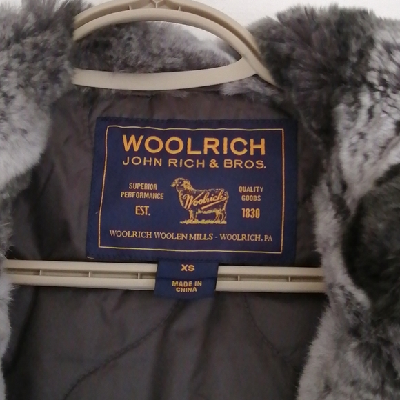 Woolrich coat - Picture 2 of 8
